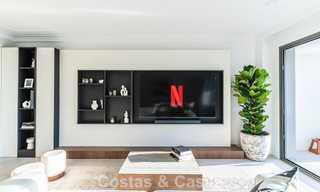 Villa adosada de diseño modernista con vistas al mar en venta en un complejo turístico líder en Mijas Costa, Costa del Sol 777857 