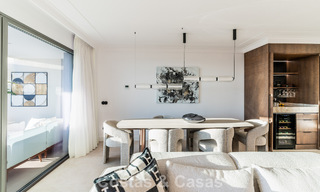 Villa adosada de diseño modernista con vistas al mar en venta en un complejo turístico líder en Mijas Costa, Costa del Sol 777860 