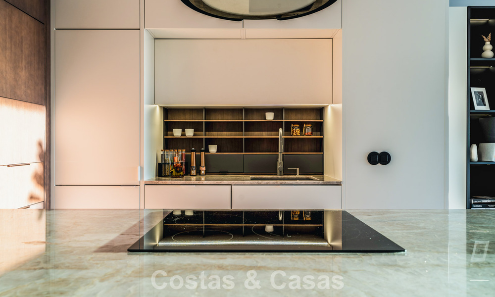 Villa adosada de diseño modernista con vistas al mar en venta en un complejo turístico líder en Mijas Costa, Costa del Sol 777871