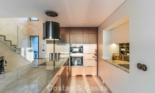 Villa adosada de diseño modernista con vistas al mar en venta en un complejo turístico líder en Mijas Costa, Costa del Sol 777873 