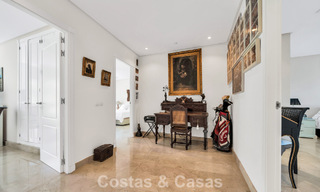 Lujoso ático dúplex con piscina privada en venta en el Valle del Golf de Nueva Andalucía, Marbella 777881 