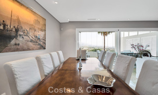 Lujoso ático dúplex con piscina privada en venta en el Valle del Golf de Nueva Andalucía, Marbella 777897 