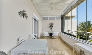 Lujoso ático dúplex con piscina privada en venta en el Valle del Golf de Nueva Andalucía, Marbella 777904 