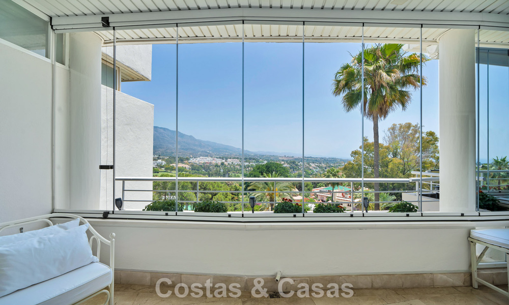 Lujoso ático dúplex con piscina privada en venta en el Valle del Golf de Nueva Andalucía, Marbella 777906