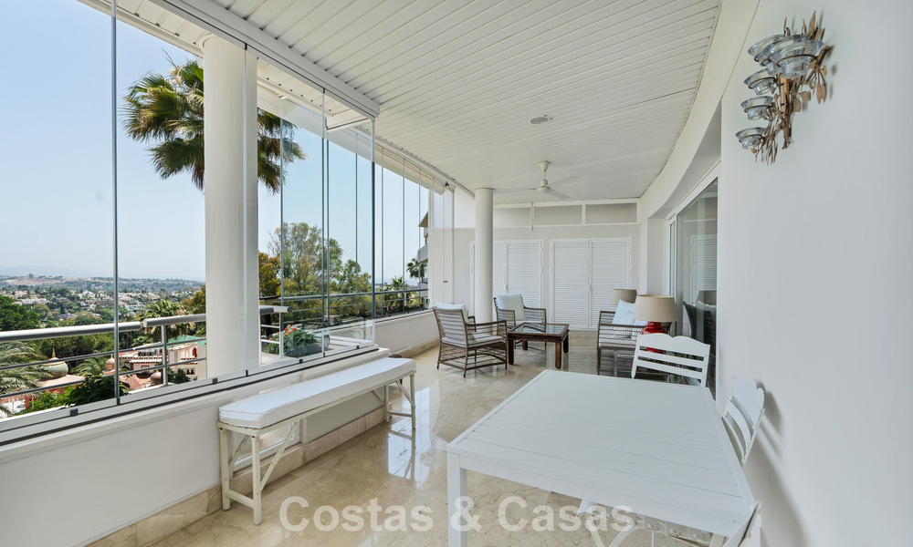 Lujoso ático dúplex con piscina privada en venta en el Valle del Golf de Nueva Andalucía, Marbella 777907