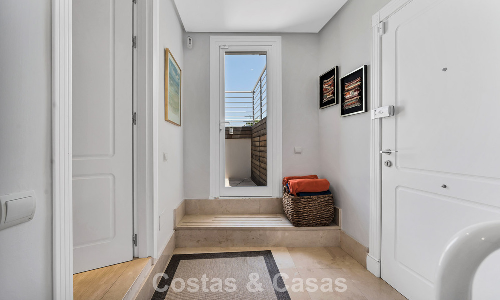 Lujoso ático dúplex con piscina privada en venta en el Valle del Golf de Nueva Andalucía, Marbella 777910