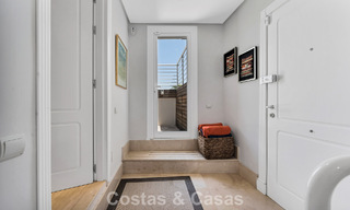 Lujoso ático dúplex con piscina privada en venta en el Valle del Golf de Nueva Andalucía, Marbella 777910 