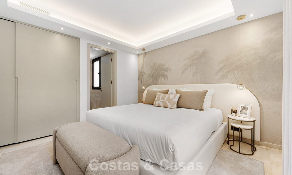 Prestigiosa villa de lujo renovada de estilo tradicional en venta en una tranquila zona residencial de Nueva Andalucía, Marbella 778132