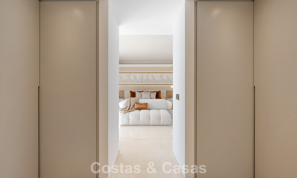 Prestigiosa villa de lujo renovada de estilo tradicional en venta en una tranquila zona residencial de Nueva Andalucía, Marbella 778137