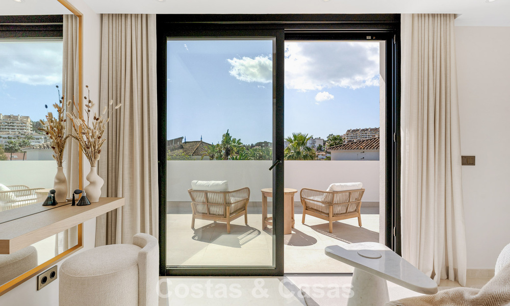 Prestigiosa villa de lujo renovada de estilo tradicional en venta en una tranquila zona residencial de Nueva Andalucía, Marbella 778139