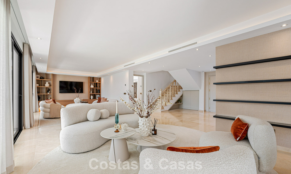 Prestigiosa villa de lujo renovada de estilo tradicional en venta en una tranquila zona residencial de Nueva Andalucía, Marbella 778151