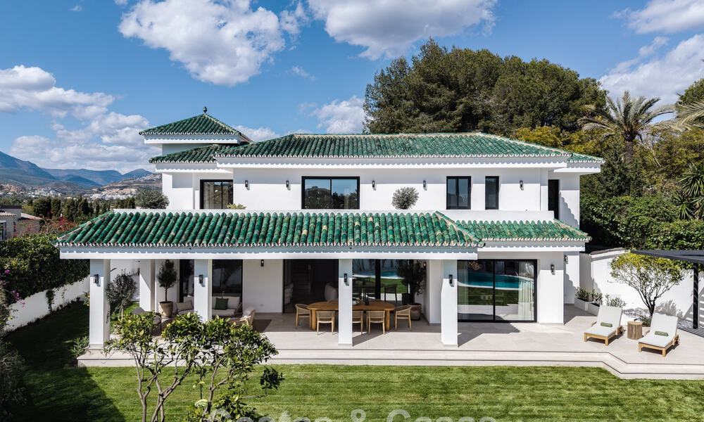 Prestigiosa villa de lujo renovada de estilo tradicional en venta en una tranquila zona residencial de Nueva Andalucía, Marbella 778154