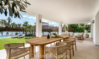 Prestigiosa villa de lujo renovada de estilo tradicional en venta en una tranquila zona residencial de Nueva Andalucía, Marbella 778155 