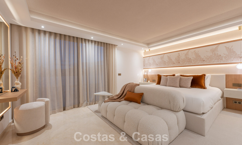 Prestigiosa villa de lujo renovada de estilo tradicional en venta en una tranquila zona residencial de Nueva Andalucía, Marbella 778163