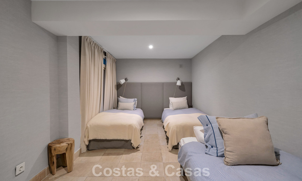 Encantadora villa adosada en venta a pocos metros de la playa cerca de Puerto Banús, Marbella 777984