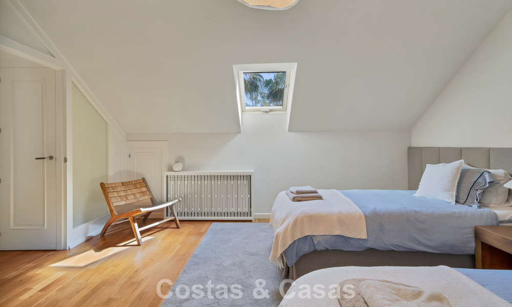 Encantadora villa adosada en venta a pocos metros de la playa cerca de Puerto Banús, Marbella 777998