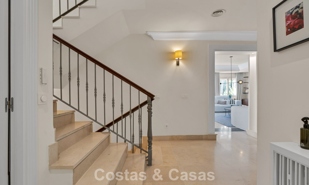 Encantadora villa adosada en venta a pocos metros de la playa cerca de Puerto Banús, Marbella 778003