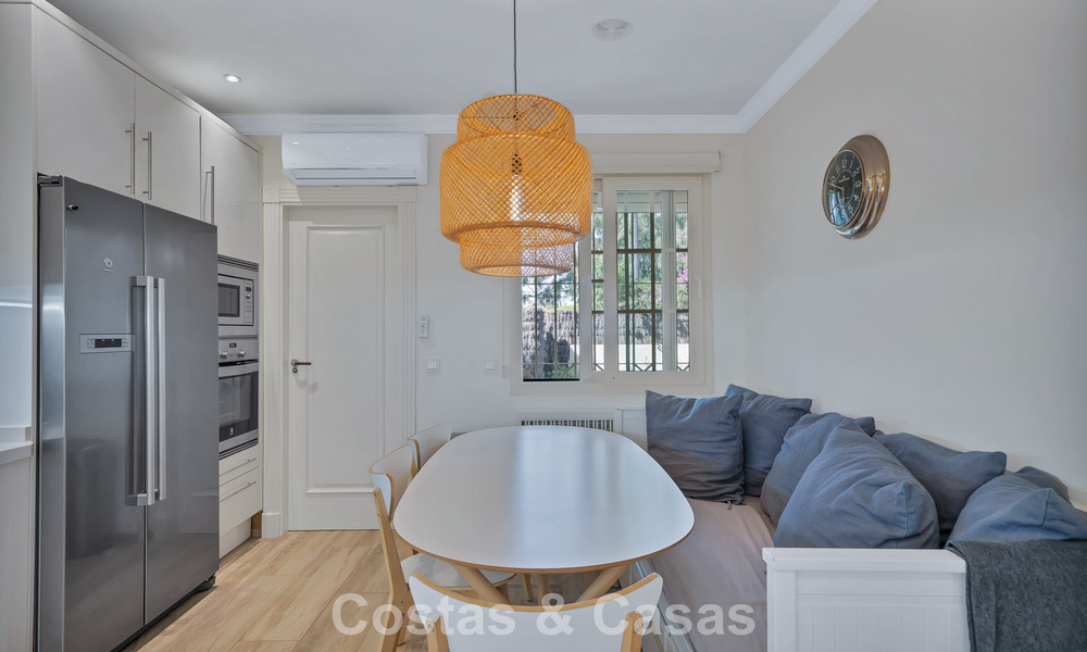 Encantadora villa adosada en venta a pocos metros de la playa cerca de Puerto Banús, Marbella 778007