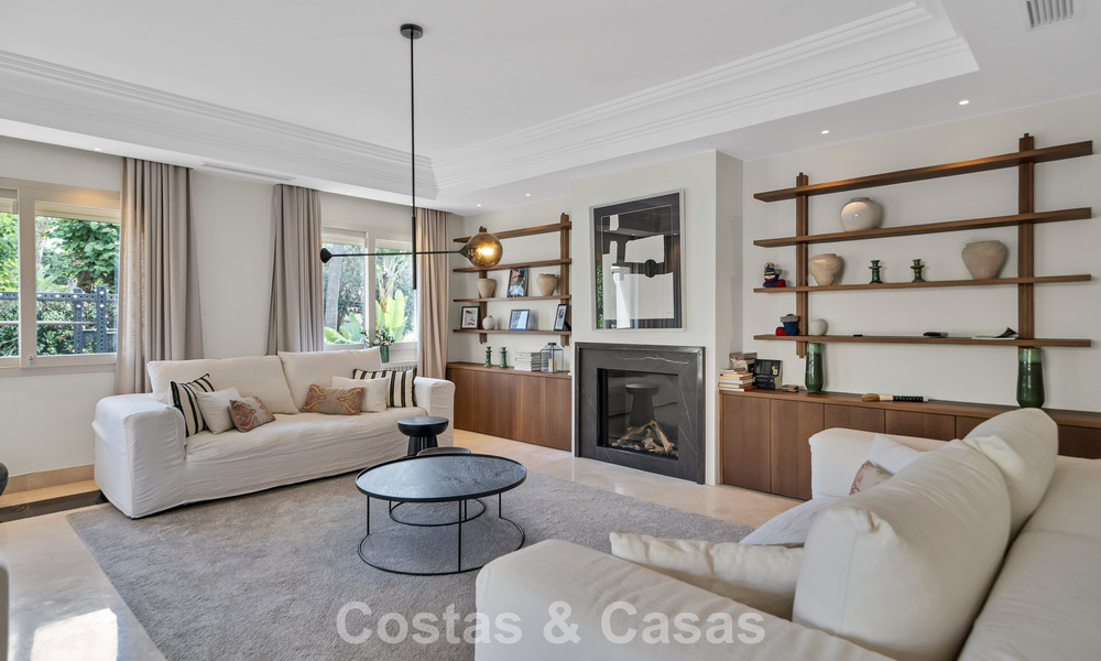 Encantadora villa adosada en venta a pocos metros de la playa cerca de Puerto Banús, Marbella 778010