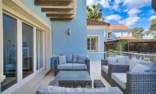 Encantadora villa adosada en venta a pocos metros de la playa cerca de Puerto Banús, Marbella 778015 