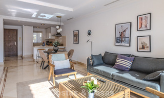 Precioso apartamento con amplia terraza en venta en un lujoso complejo en Nueva Andalucía, Marbella 778116 
