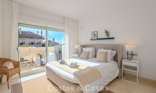 Precioso apartamento con amplia terraza en venta en un lujoso complejo en Nueva Andalucía, Marbella 778121 