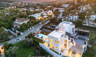 Villa modernista de lujo con vistas al mar en venta en una zona residencial privilegiada en Nueva Andalucía, Marbella 778283 