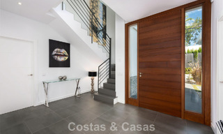 Moderna villa independiente de 4 dormitorios en venta en la Nueva Milla de Oro entre Marbella y Estepona 778244 