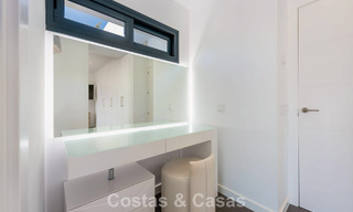 Moderna villa independiente de 4 dormitorios en venta en la Nueva Milla de Oro entre Marbella y Estepona 778267 