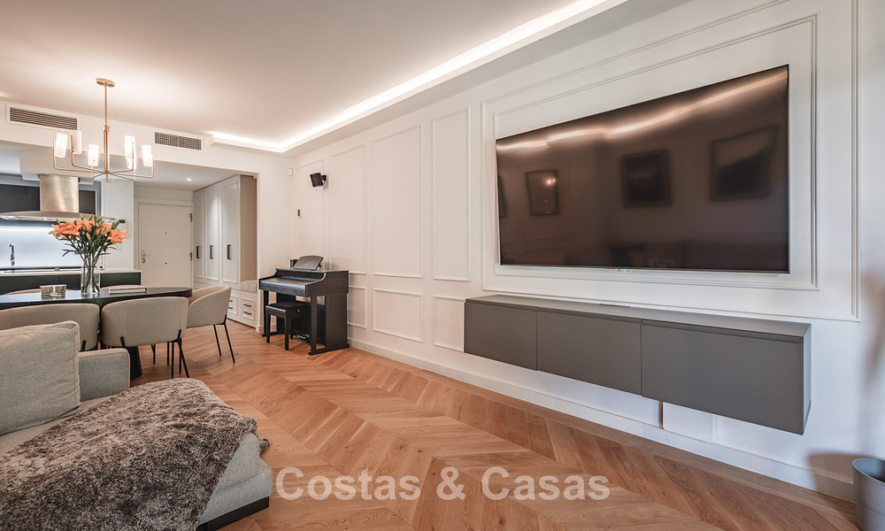 Apartamento con jardín de 3 dormitorios completamente renovado en venta en un complejo de lujo en Marbella - Benahavis 778512