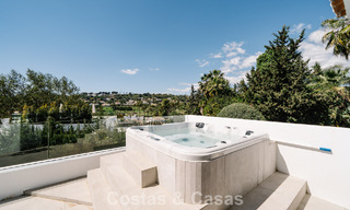 Villa reformada en venta en estilo arquitectónico andaluz moderno en Nueva Andalucía, Marbella 778546 