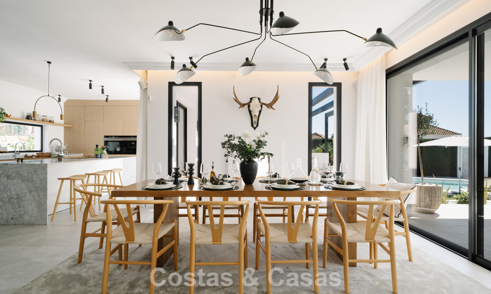 Villa reformada en venta en estilo arquitectónico andaluz moderno en Nueva Andalucía, Marbella 778550