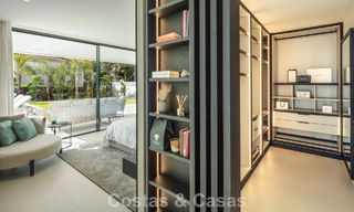 Villa de lujo de elegante diseño en venta rodeada de campos de golf en el valle de Nueva Andalucía, Marbella 778784 
