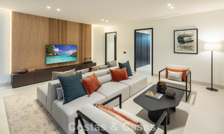 Villa de lujo de elegante diseño en venta rodeada de campos de golf en el valle de Nueva Andalucía, Marbella 778795 
