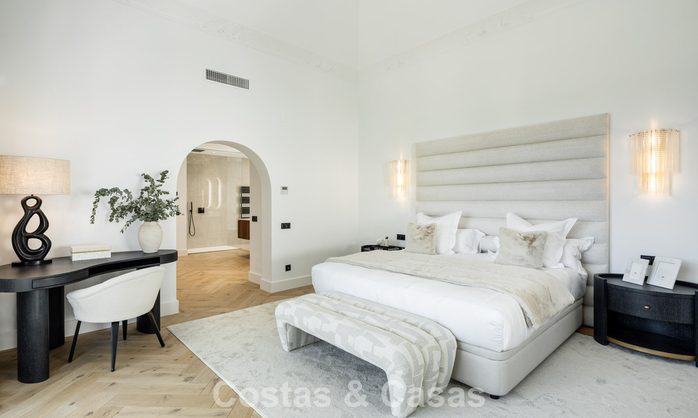 Impresionante villa de lujo en venta de arquitectura mediterránea contemporánea en un resort de golf, Marbella - Benahavis 778424