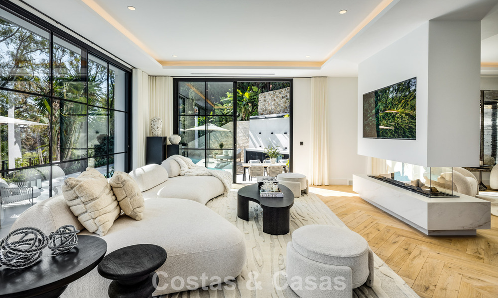 Impresionante villa de lujo en venta de arquitectura mediterránea contemporánea en un resort de golf, Marbella - Benahavis 778436