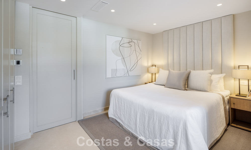 Ático dúplex bellamente renovado en venta en un complejo exclusivo en la prestigiosa Milla de Oro de Marbella 778626