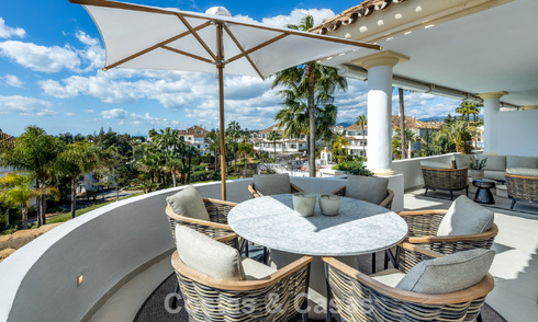 Ático dúplex reformado de primera clase en venta en un complejo de lujo cerrado en la codiciada Milla de Oro de Marbella 778658