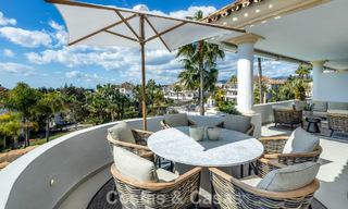 Ático dúplex reformado de primera clase en venta en un complejo de lujo cerrado en la codiciada Milla de Oro de Marbella 778658 