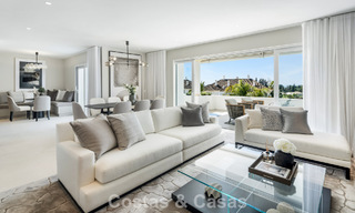 Ático dúplex reformado de primera clase en venta en un complejo de lujo cerrado en la codiciada Milla de Oro de Marbella 778661 