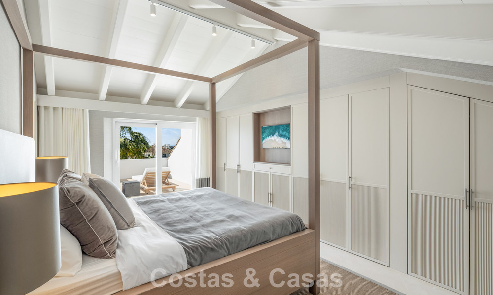 Ático dúplex reformado de primera clase en venta en un complejo de lujo cerrado en la codiciada Milla de Oro de Marbella 778663