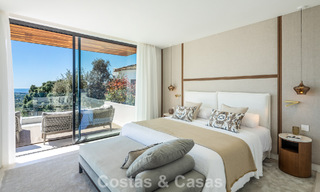Sofisticada villa de lujo con vistas panorámicas al mar en venta en una comunidad cerrada de La Quinta, Marbella - Benahavis 800531 