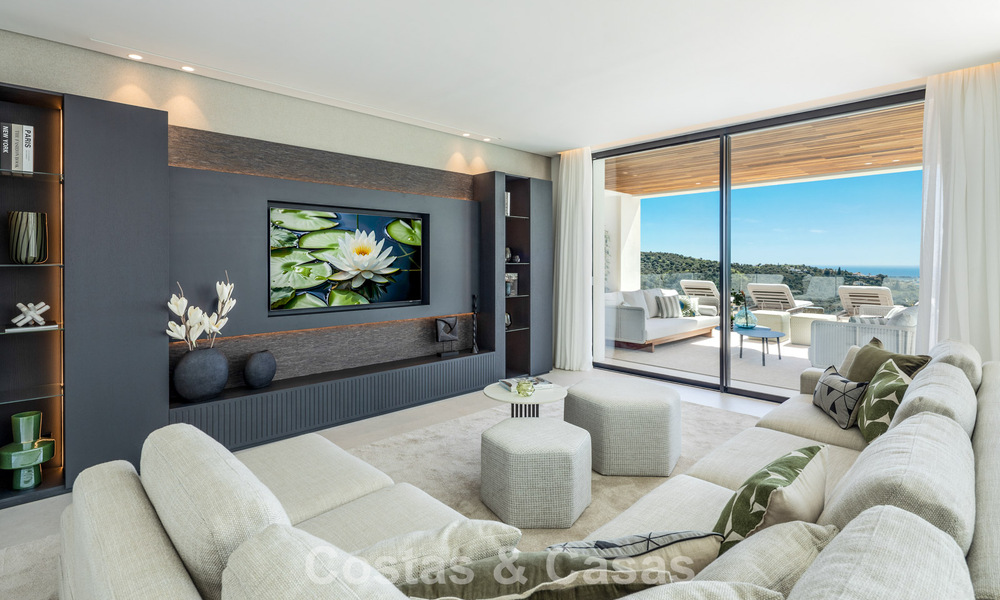 Sofisticada villa de lujo con vistas panorámicas al mar en venta en una comunidad cerrada de La Quinta, Marbella - Benahavis 800543