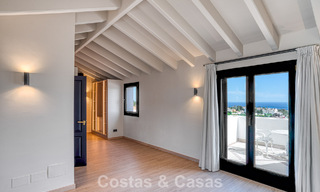 Lujoso ático con vistas al mar en venta en una comunidad cerrada en la codiciada Milla de Oro de Marbella 778596 