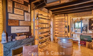 Lujoso ático con vistas al mar en venta en una comunidad cerrada en la codiciada Milla de Oro de Marbella 778623 