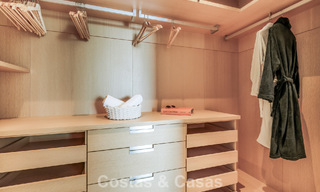 Prestigioso apartamento de 3 dormitorios en venta con vistas al mar, al golf y a la montaña en La Quinta, Marbella - Benahavis 778727 