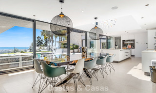 Villa moderna lista para entrar a vivir en venta, junto al campo de golf en una codiciada zona residencial de Marbella - Benahavis 778677 