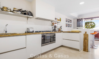 Espaciosa casa adosada en venta con vistas al mar en una urbanización cerrada en las colinas de Marbella - Benahavis 778932 