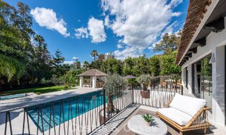 Villa de lujo contemporánea renovada y lista para entrar a vivir en venta en el corazón del Valle del Golf de Nueva Andalucía, Marbella 778821 