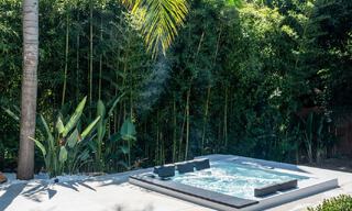 Villa de lujo contemporánea renovada y lista para entrar a vivir en venta en el corazón del Valle del Golf de Nueva Andalucía, Marbella 778823 